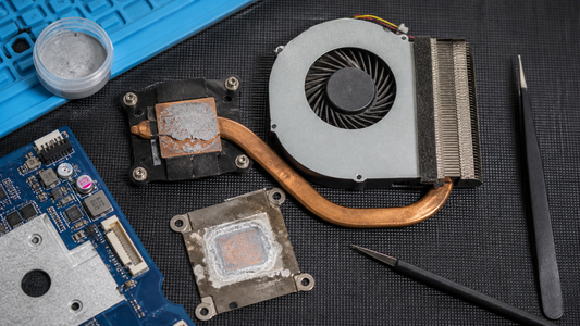 Simulated professional repair scene for Gaming Laptop Cooling System: Incorrect thermal interface material