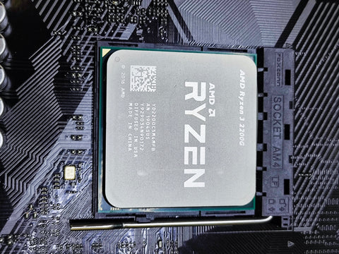 AMD Ryzen 3 2200 CPU AM4