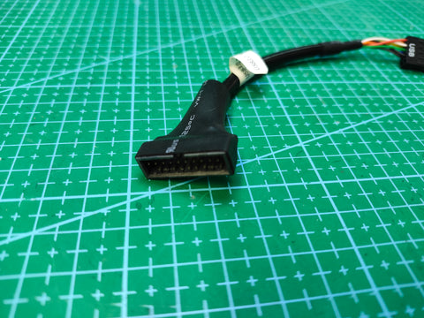 USB 3.0 20-Pin to USB 2.0 9-Pin Front Panel Adapter Cable - 15cm - use-case or included-part detail