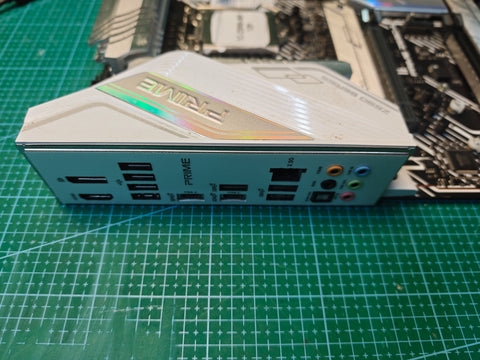 ASUS PRIME Z590-A integrated rear I/O and heatsink angle